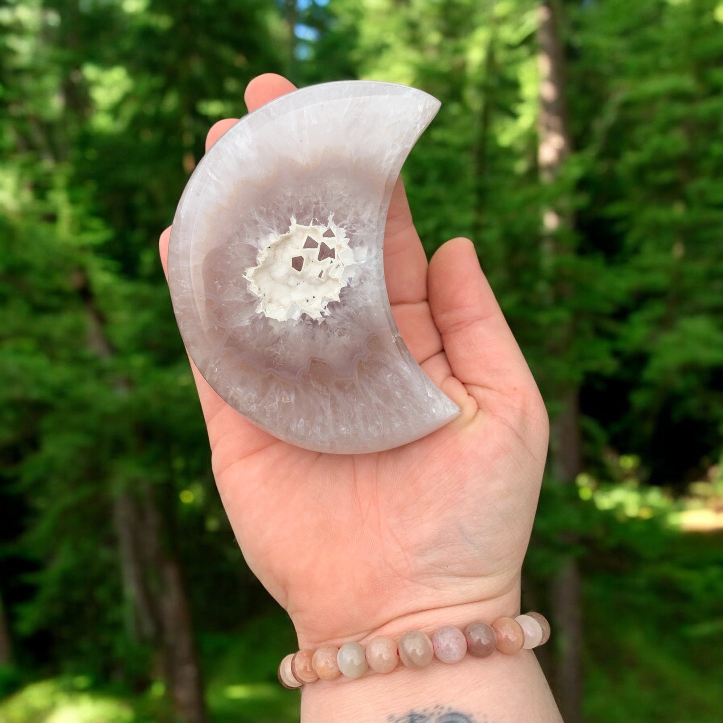Lune en Agate druzy, quartz & Calcédoine