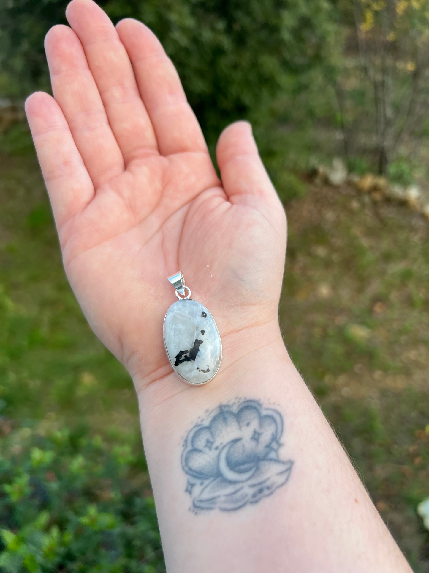 Pendentif en Péristérite ou Labradorite blanche