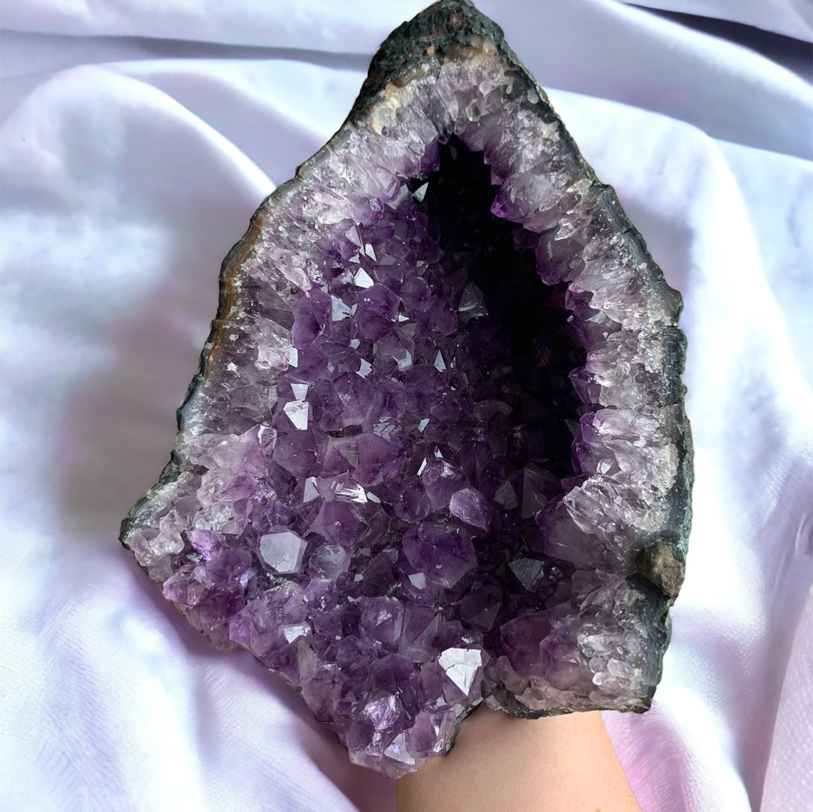 Amethyst Geode 4kg
