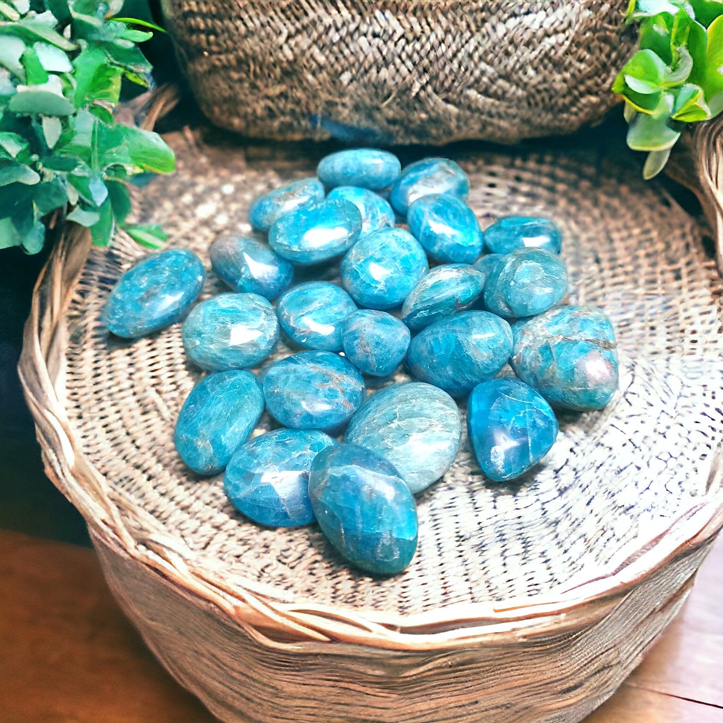 Apatite tumbled stone