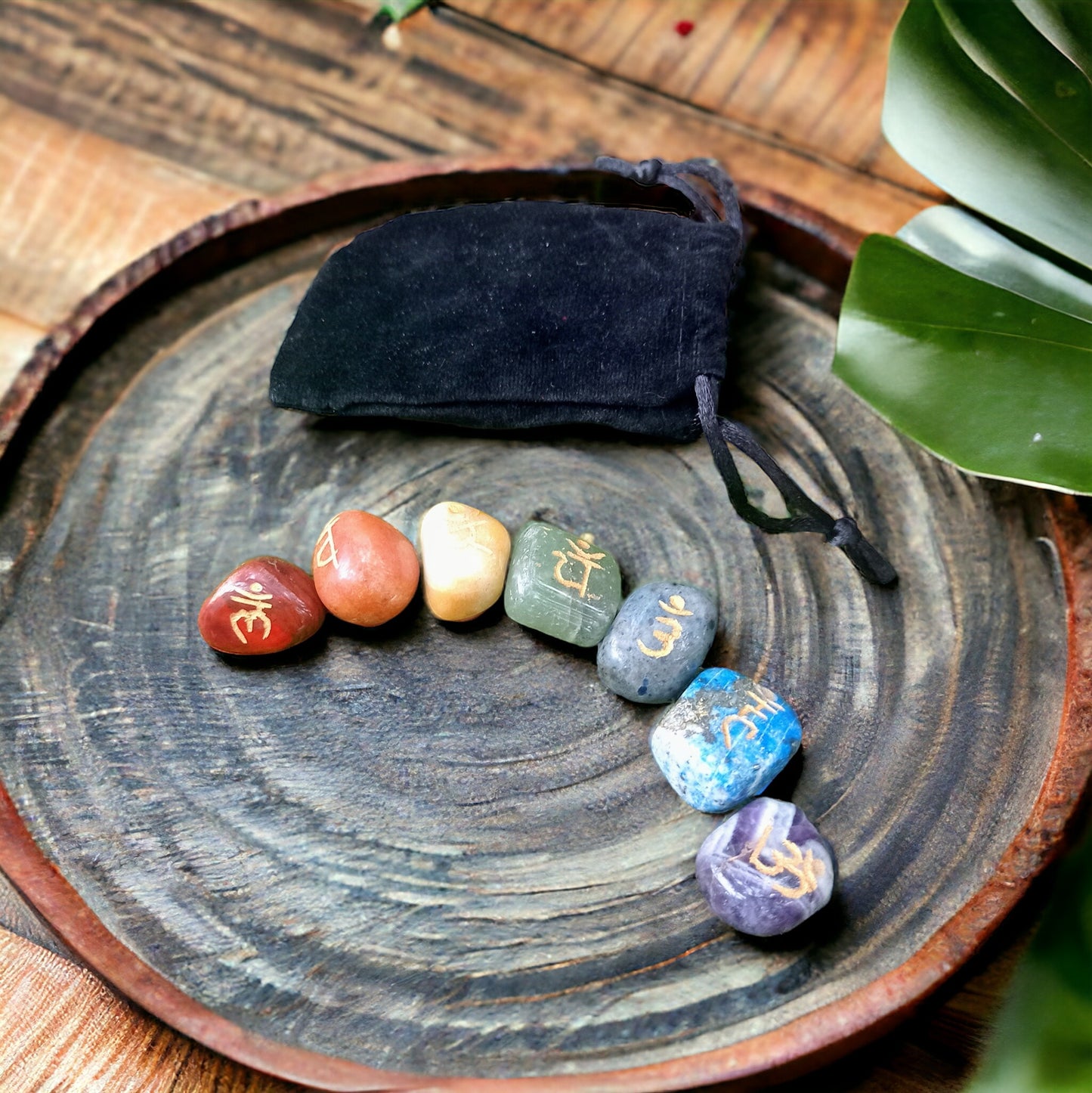Set of 7 tumbled stones engraved 7 Chakras