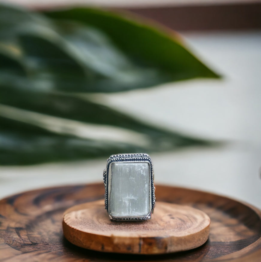 Selenite ring size 57.5