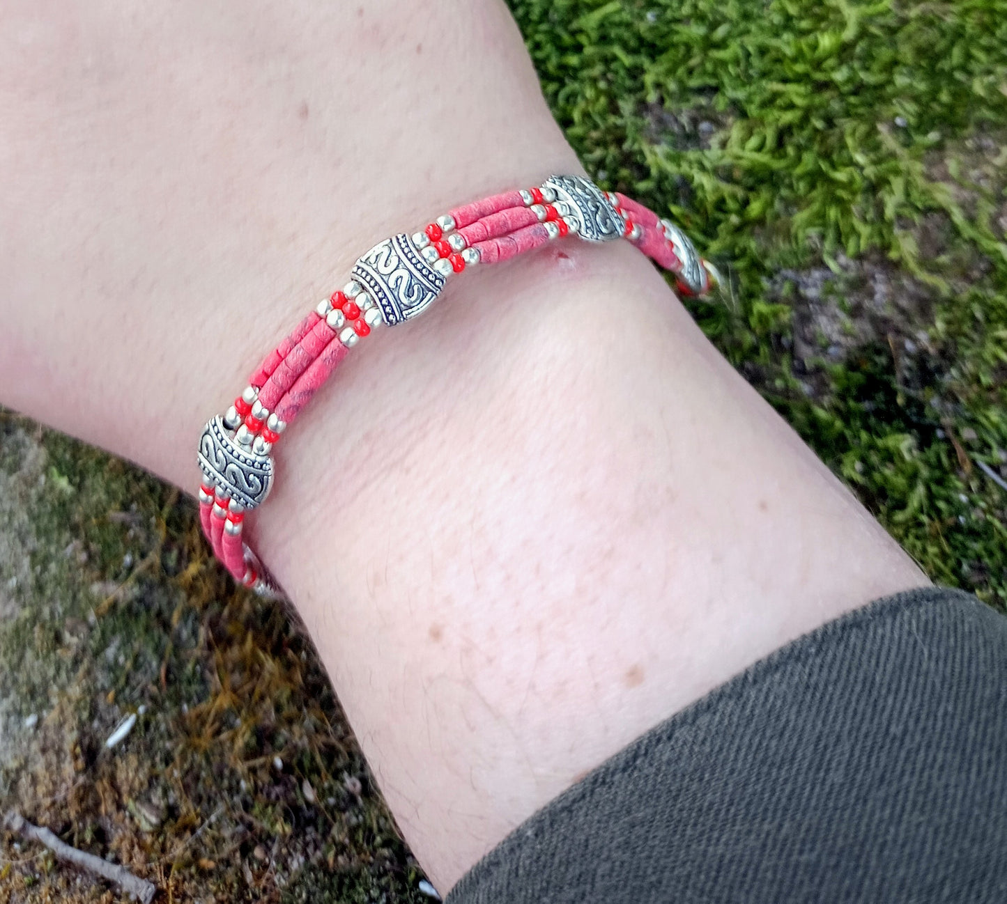 Bracelet Tibétain en Cinabre & Perles Fantaisies
