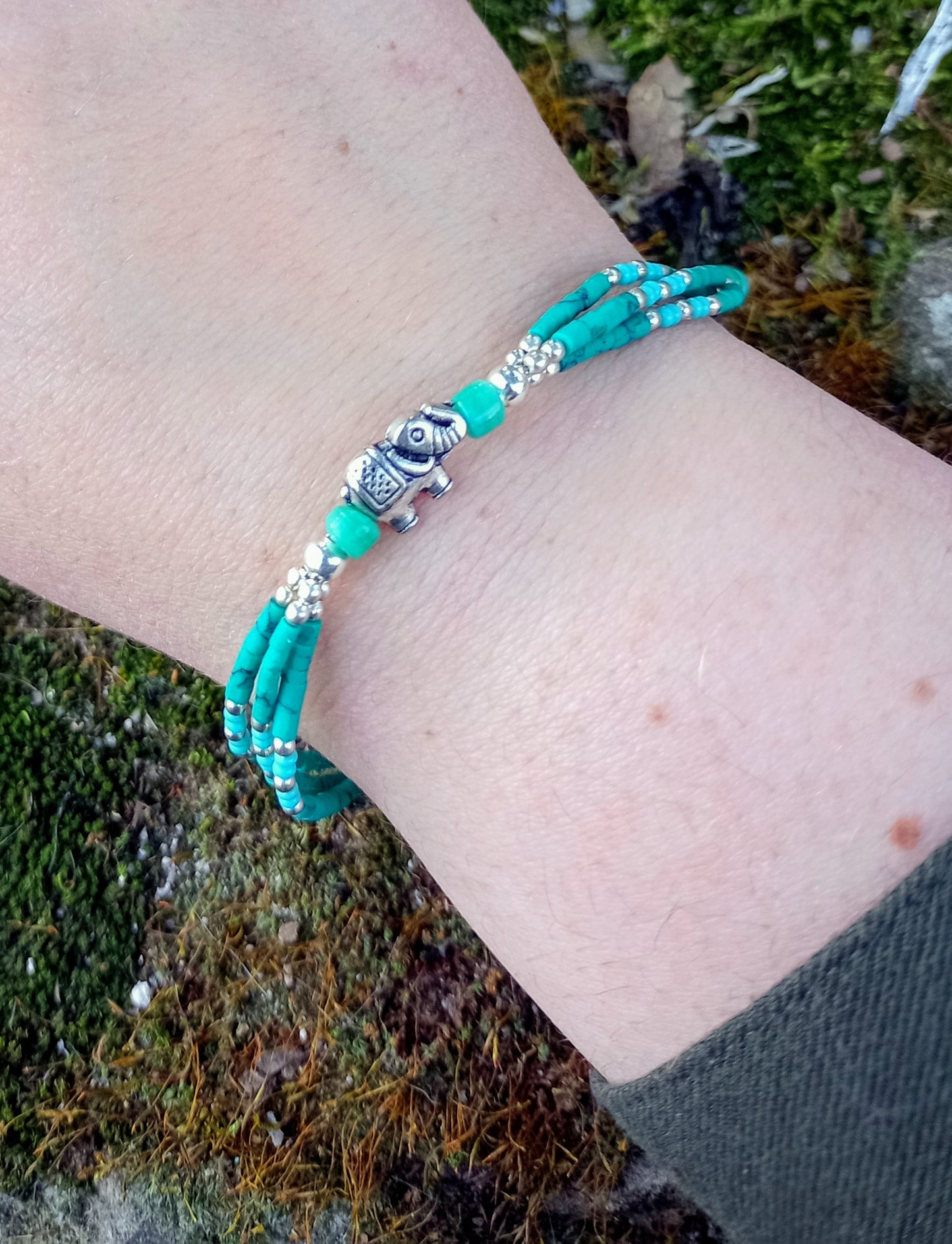 Bracelet Tibétain en Turquoise Africaine, perles fantaisies & Éléphant