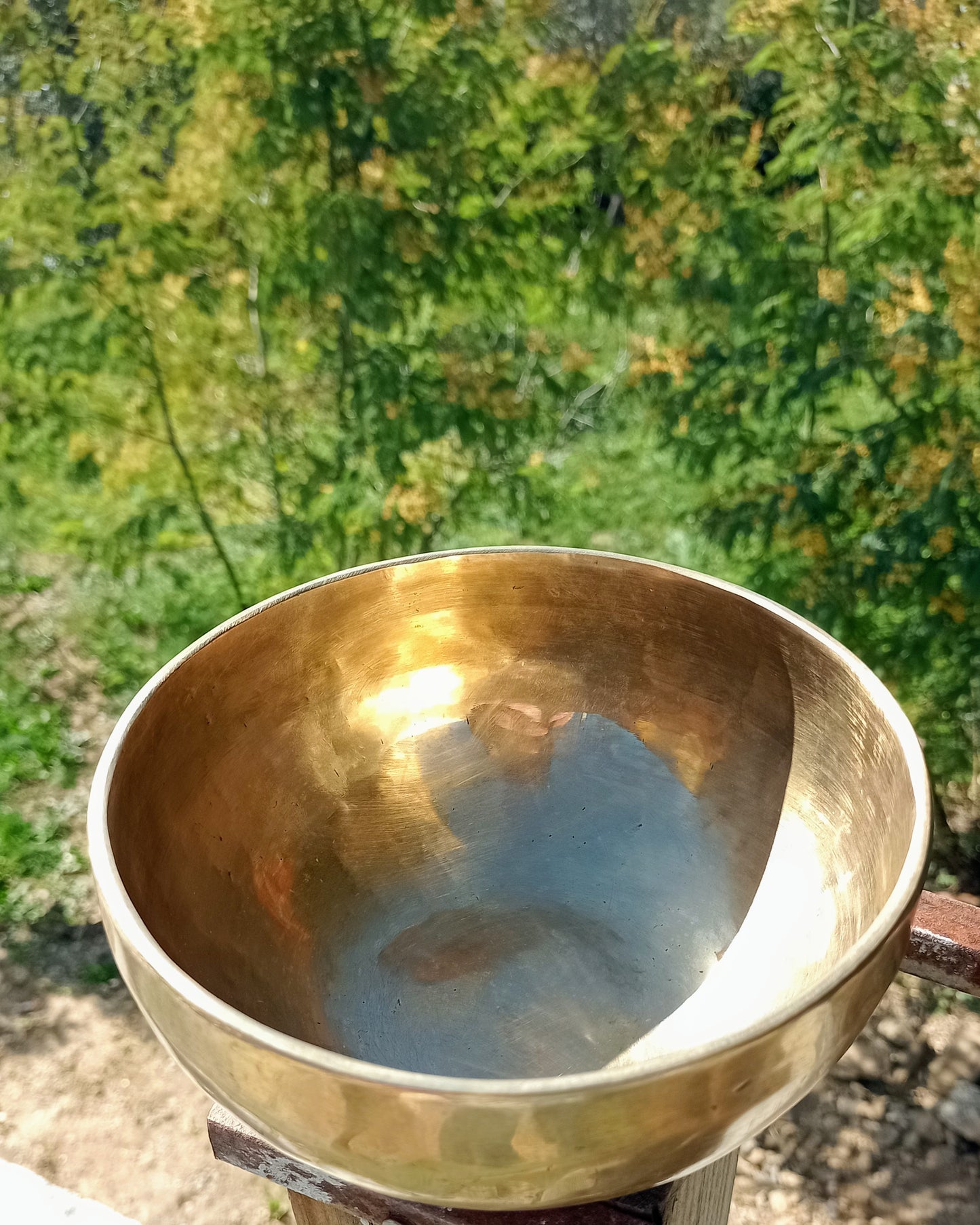 Traditional Tibetan singing bowl 15 cm