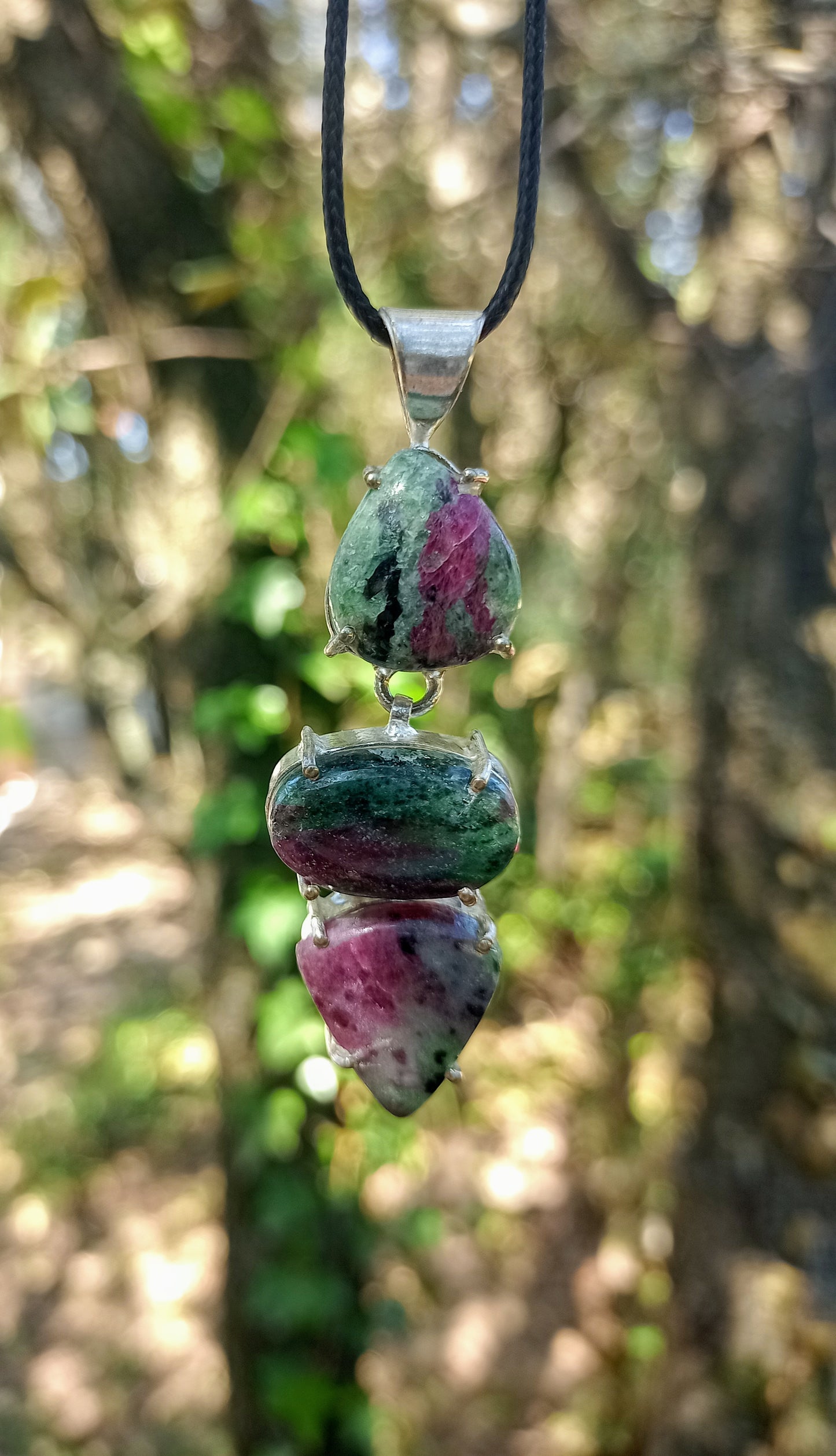 Pendentif en Rubis-Zoïsite