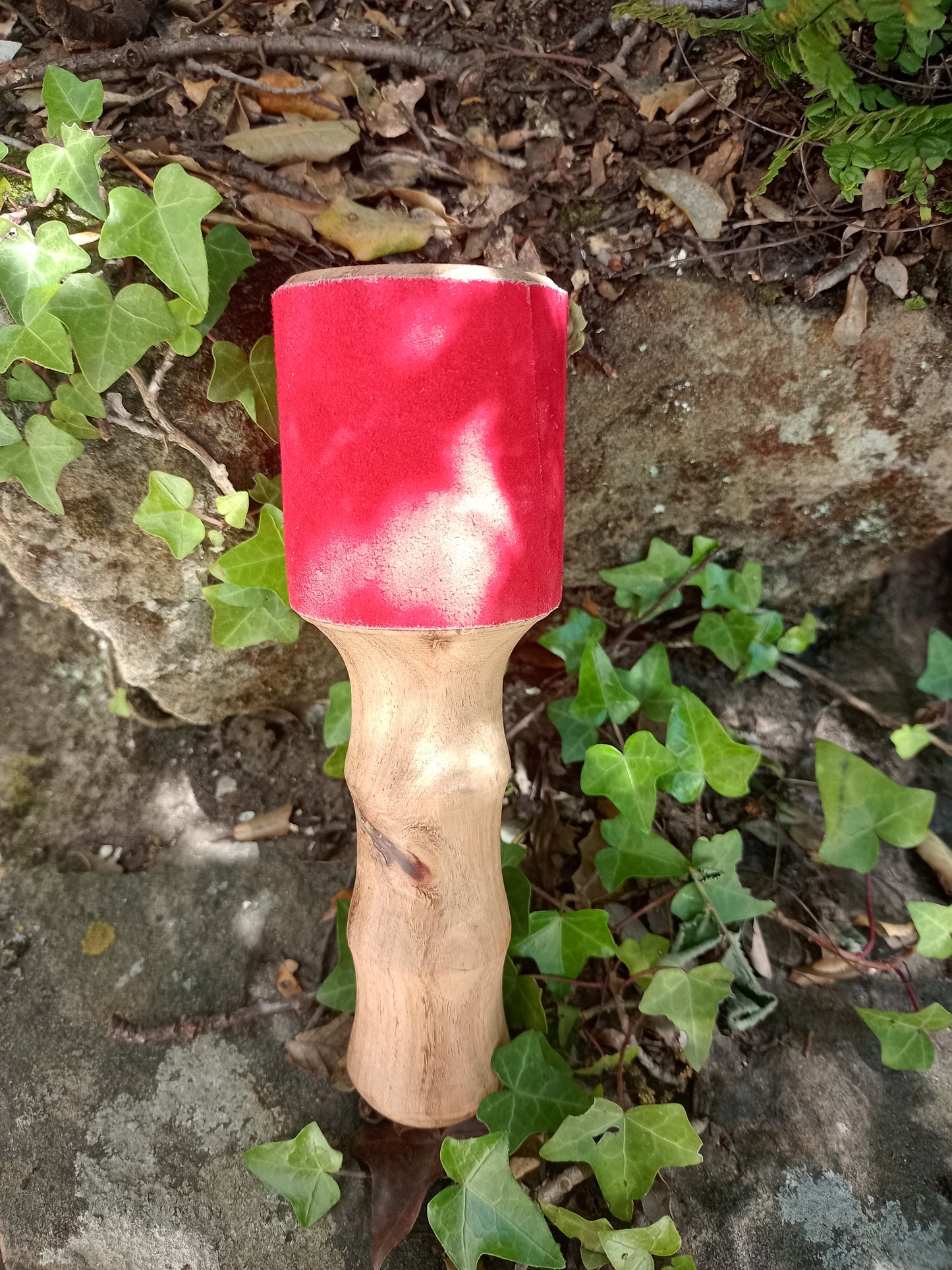 Wooden and red leather stick 19cm diameter 6.5cm