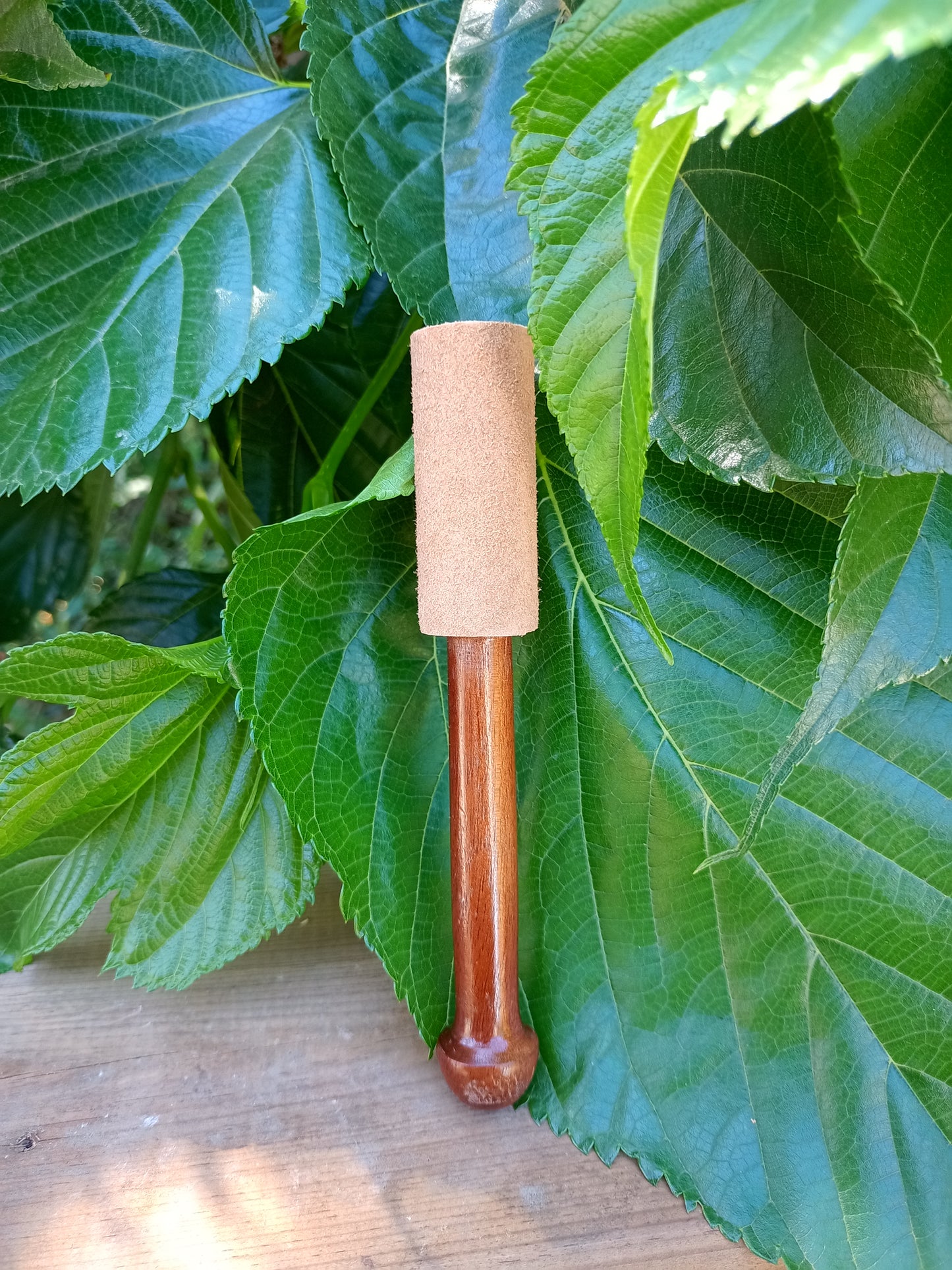 Camel chamois leather wooden stick 15 cm