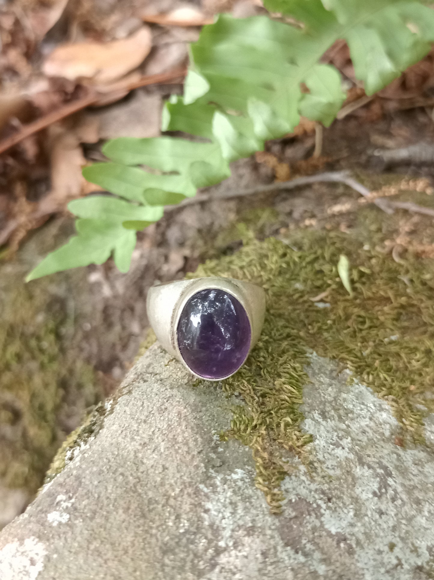 Amethyst ring size 57