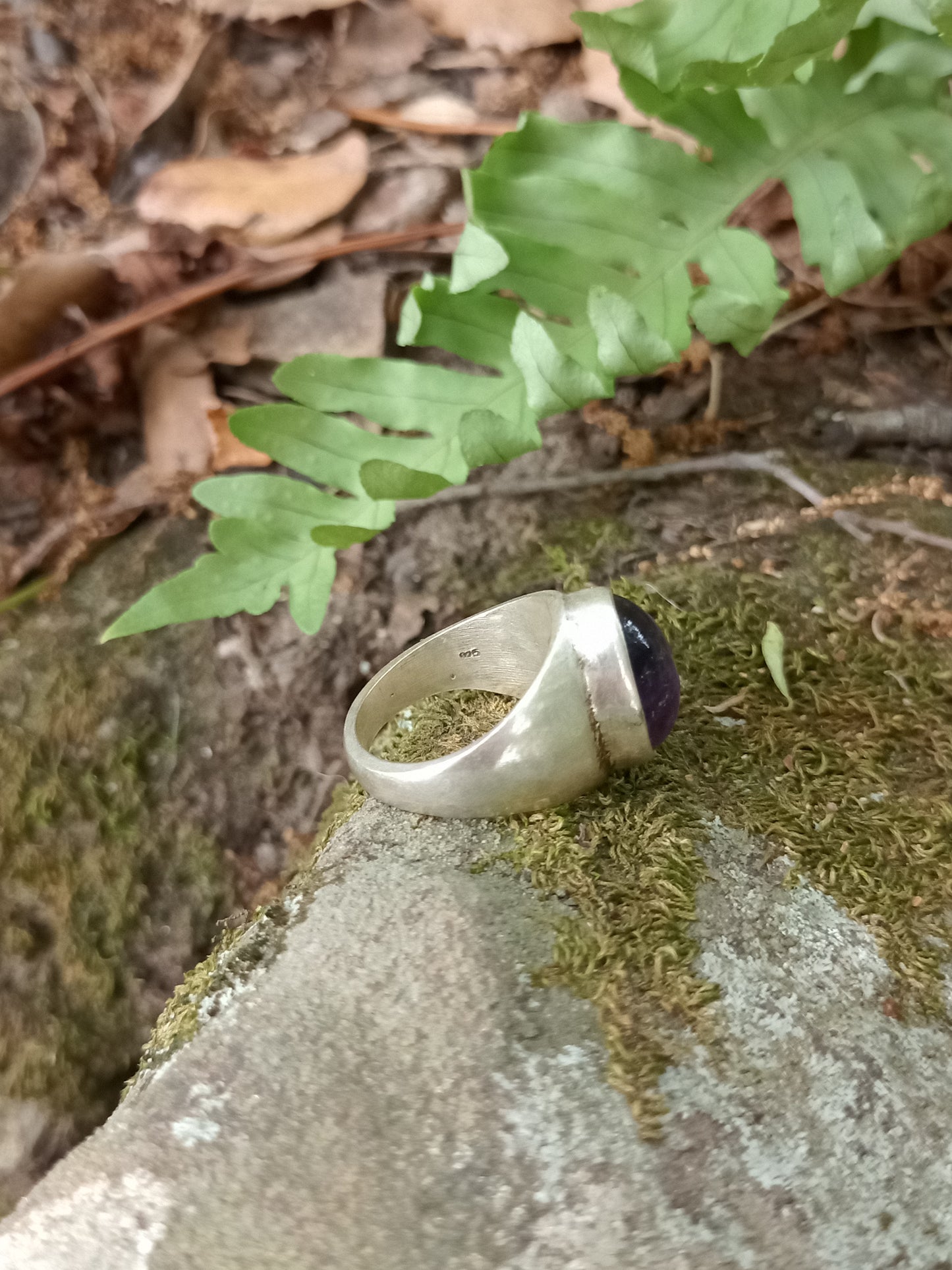 Amethyst ring size 57