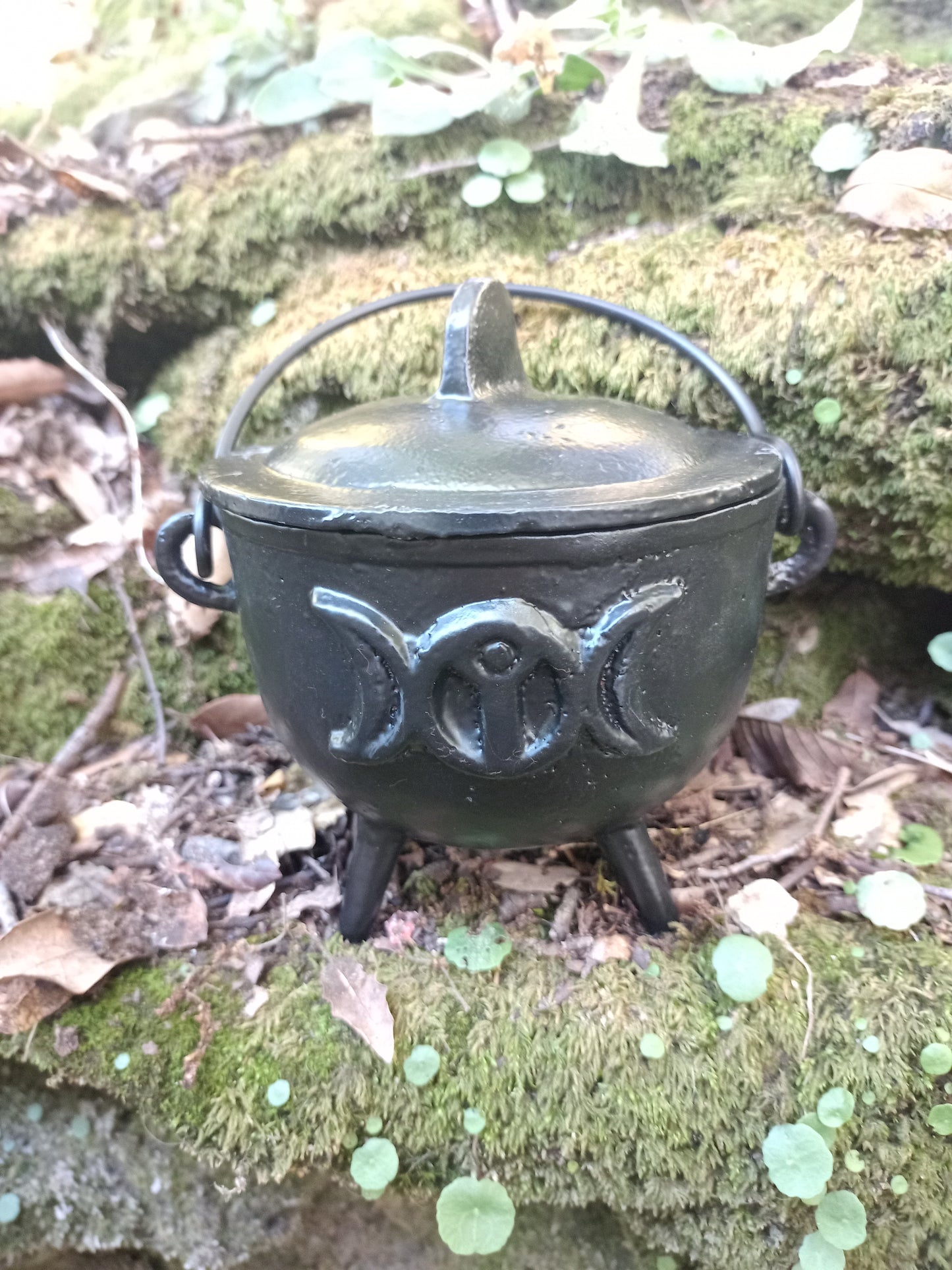 Triple Moon Cast Iron Cauldron