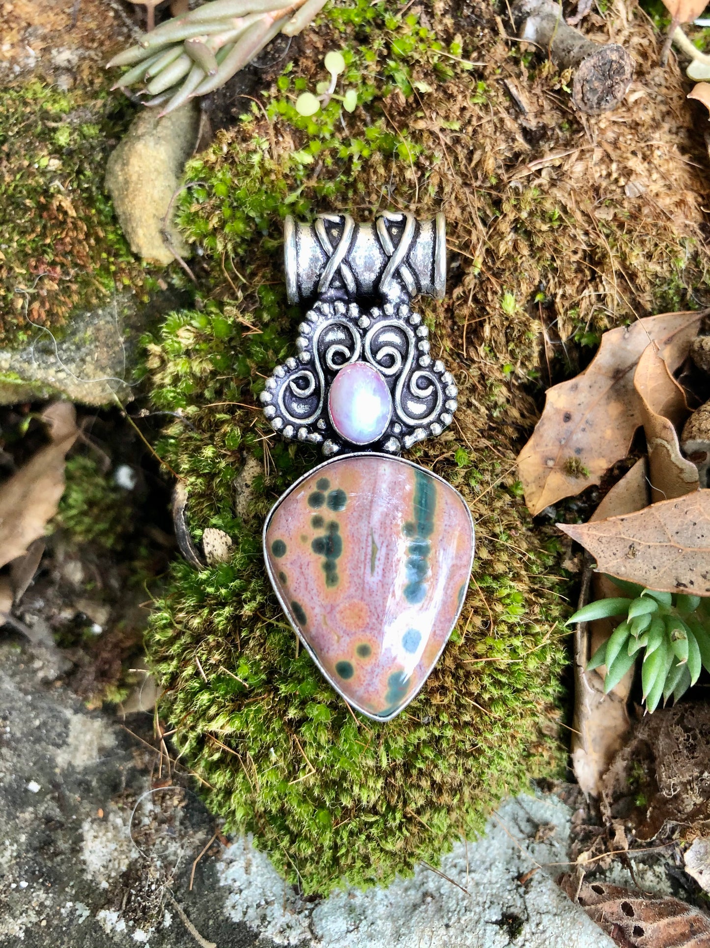 Pendentif en Jaspe Orbiculaire - Océan & Péristérite rose