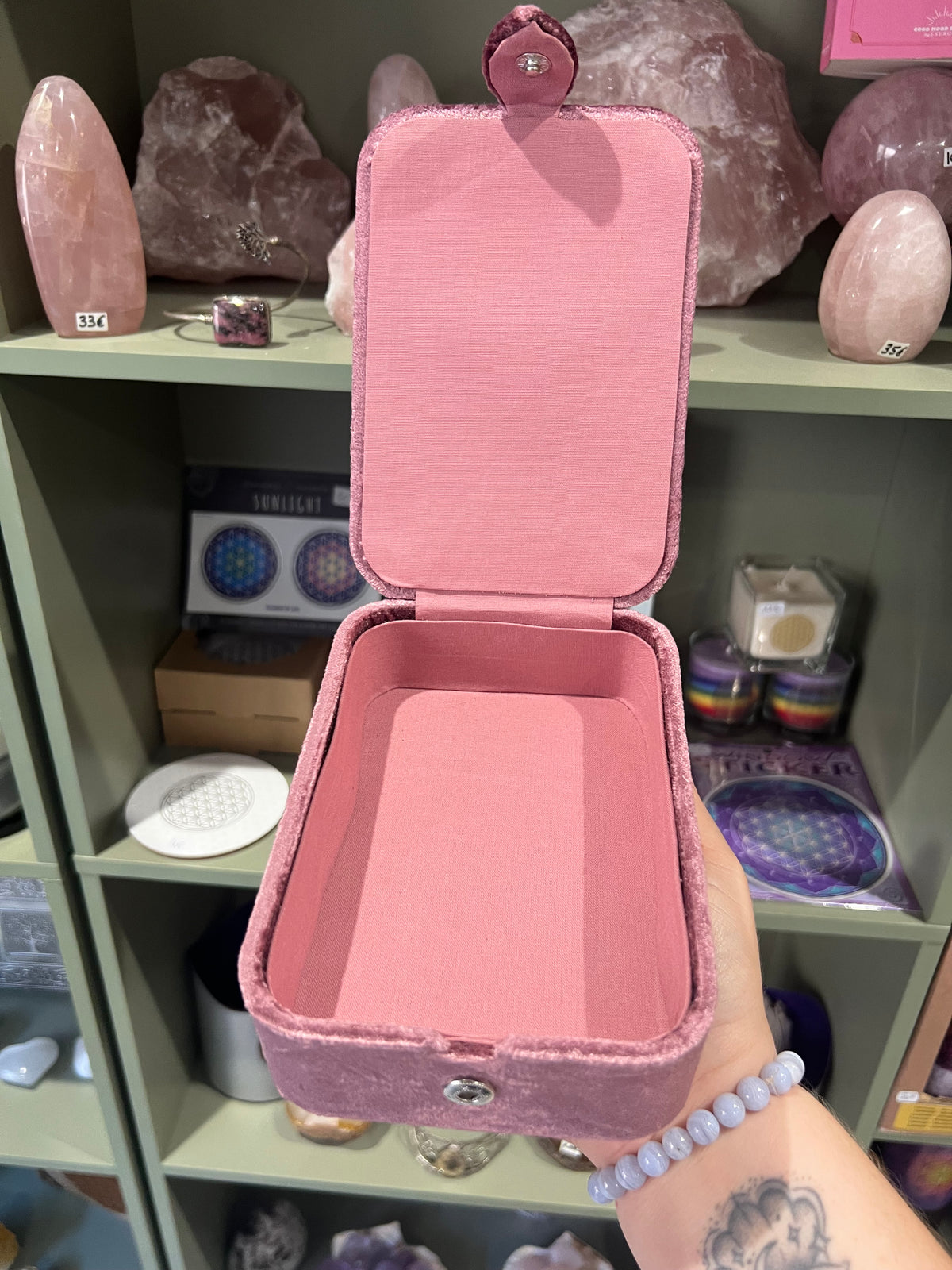 Trio ou à l’unité cahier, trousse, boîte déesse rose