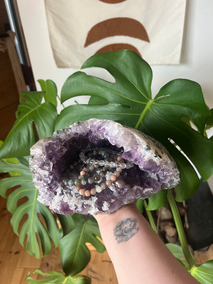 Géode en Améthyste et Calcite