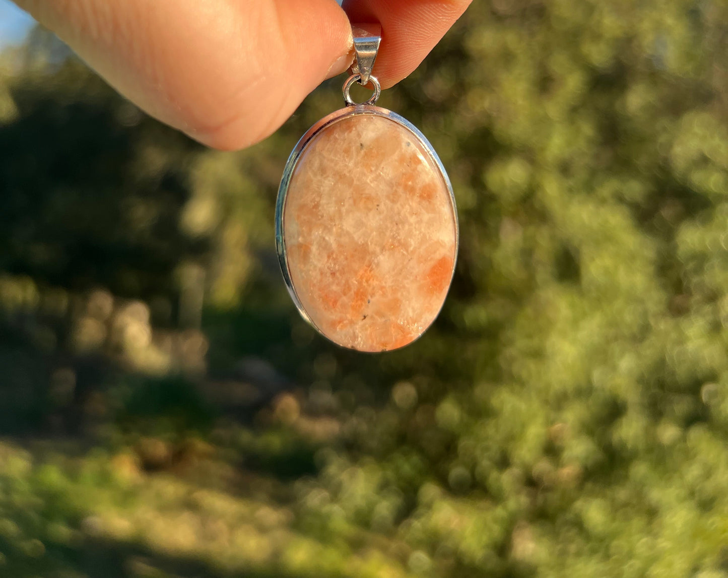 Pendentif en Pierre de soleil ou Héliolite