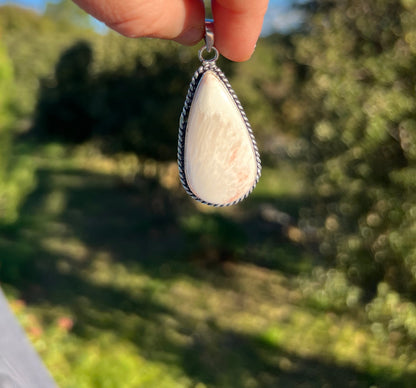 Pendentif en Scolécite