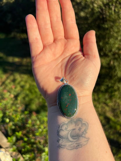 Pendentif en Héliotrope ou Jaspe sanguin