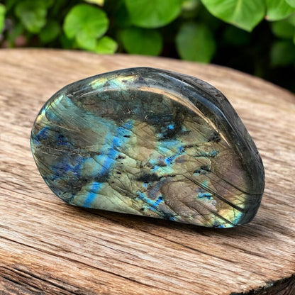 Bloc de Labradorite polie