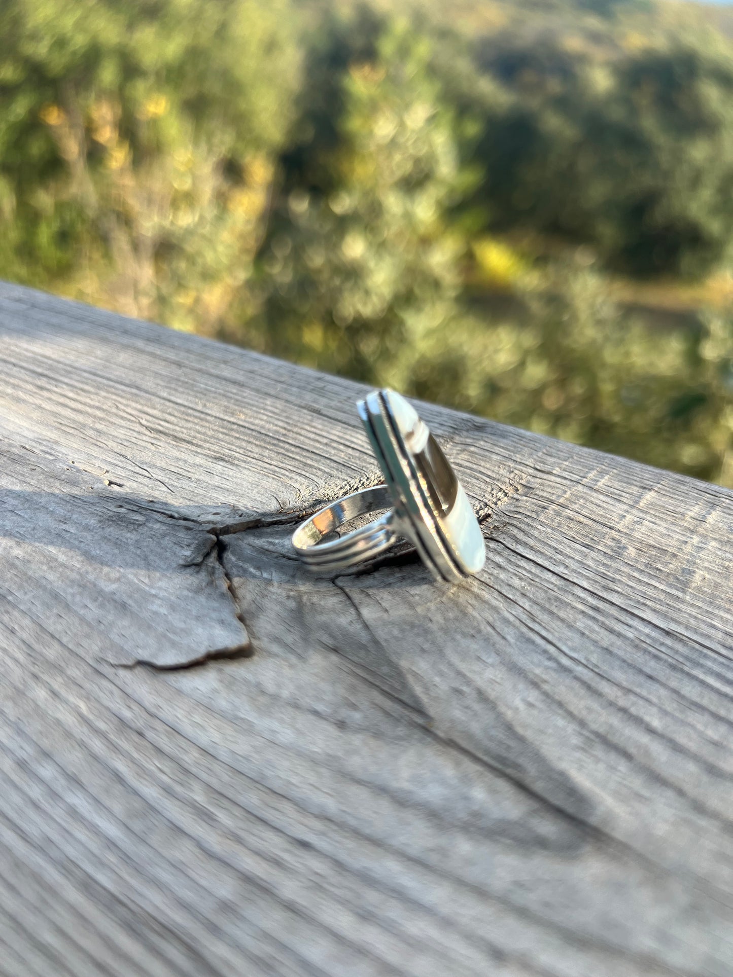 Bague en Opale bleue Owhyee taille 51