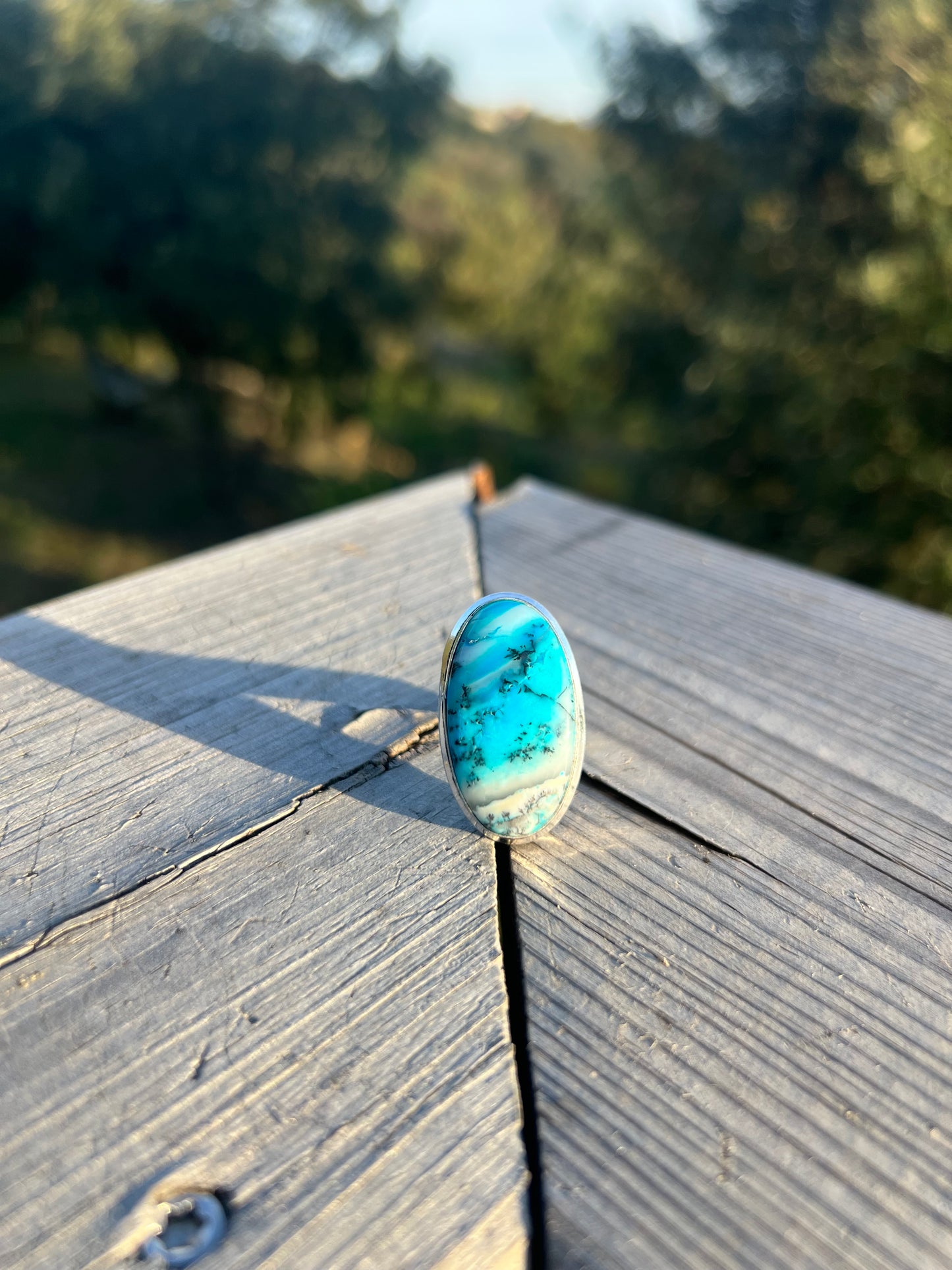 Bague en Agate dendritique - Pierre de Merlin  teintée bleue taille 59