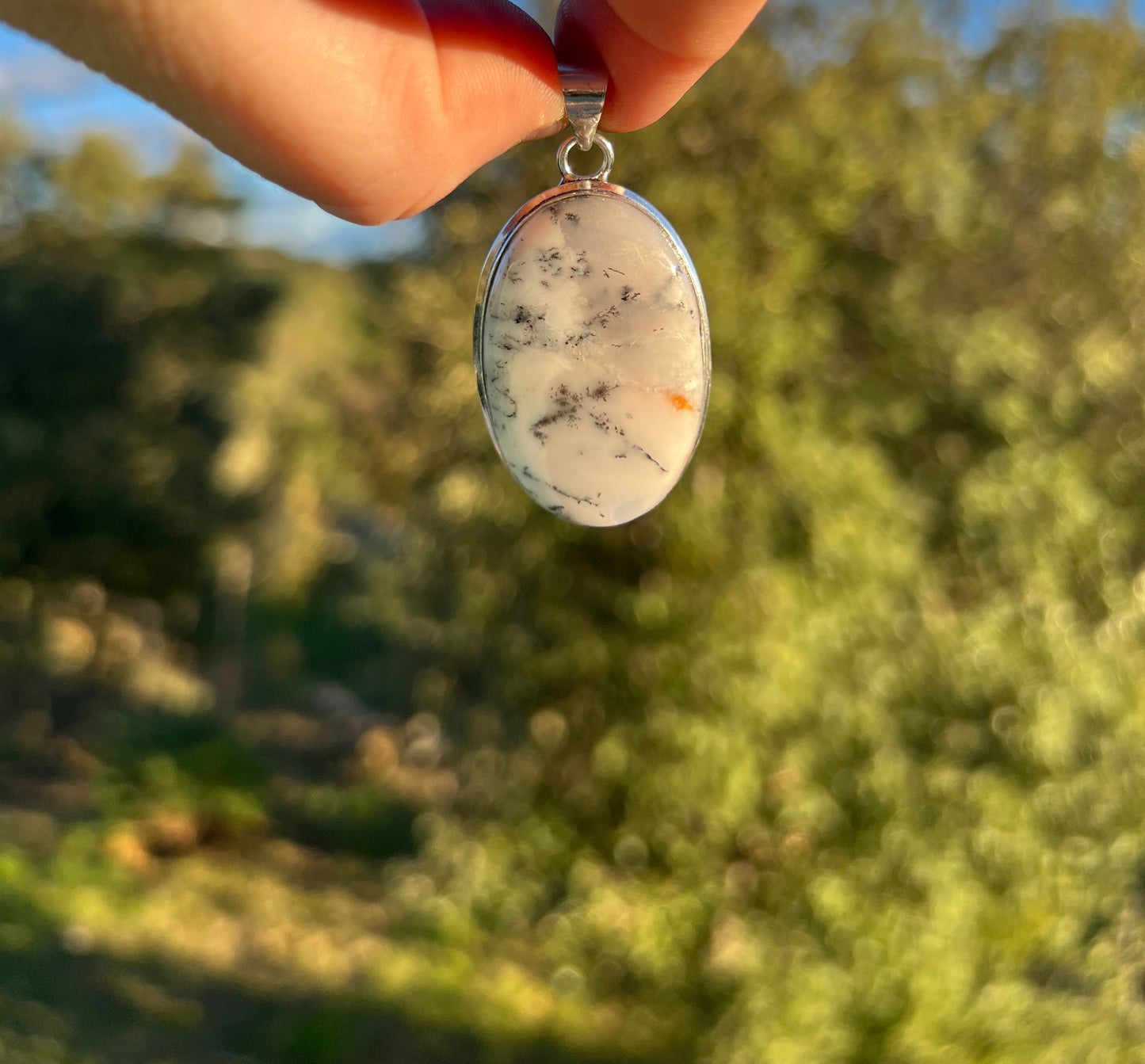 Pendentif en Agate Dendritique ou Pierre de Merlin