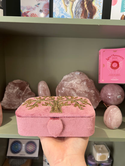 Boîte velours Arbre de vie et broderies en perles rose