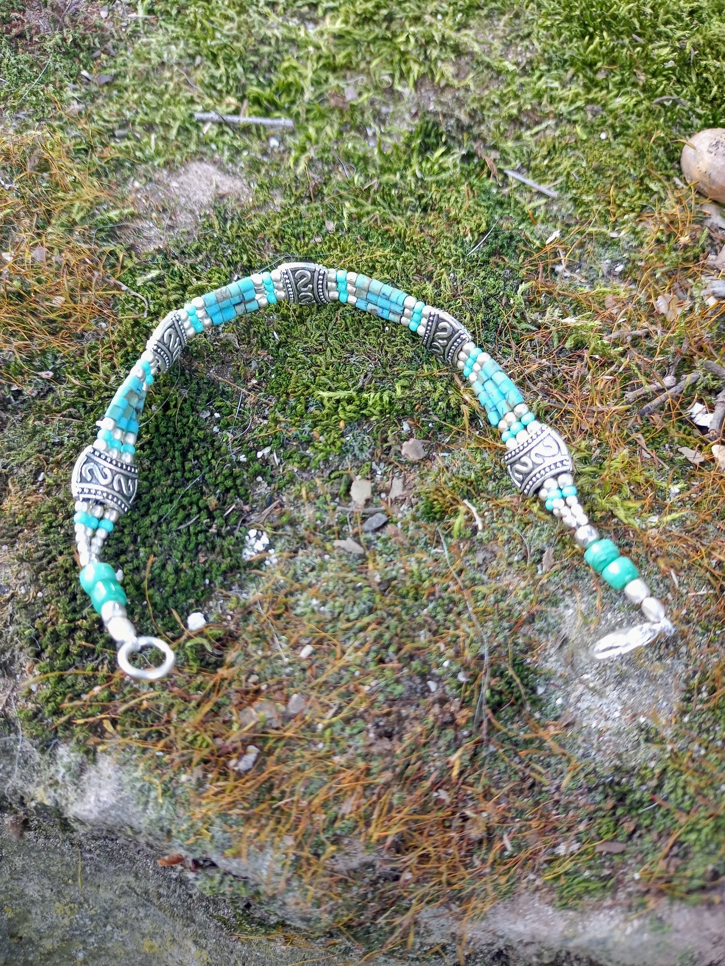 Bracelet Tibétain en Turquoise Africaine & Perles Fantaisies