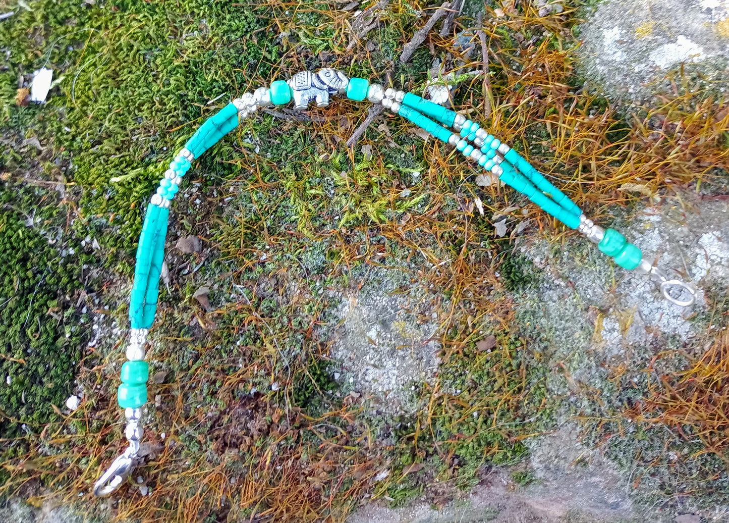 Bracelet Tibétain en Turquoise Africaine, perles fantaisies & Éléphant
