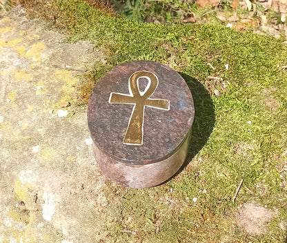 Boite symbole Ankh ovale en pierre à savon Noire