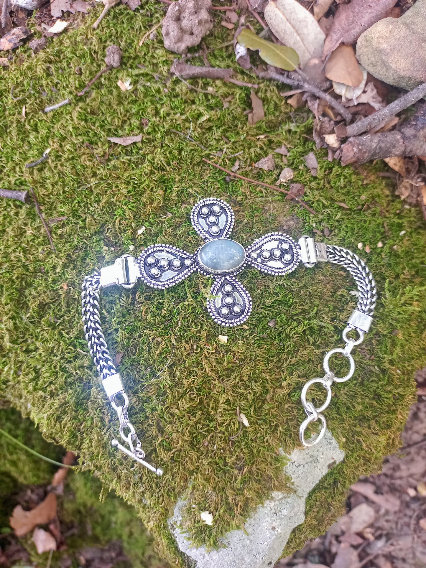 Bracelet croix en Labradorite
